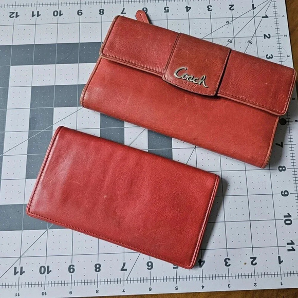 Coach Vintage Red Leather Trifold Checkbook Wallet Designer - Picture 2 of 14
